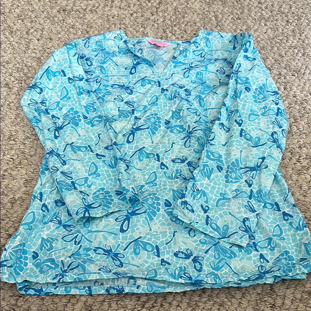 Lilly Pulitzer Girls Floral Blue and White Long Sleeve Top/ Tunic
